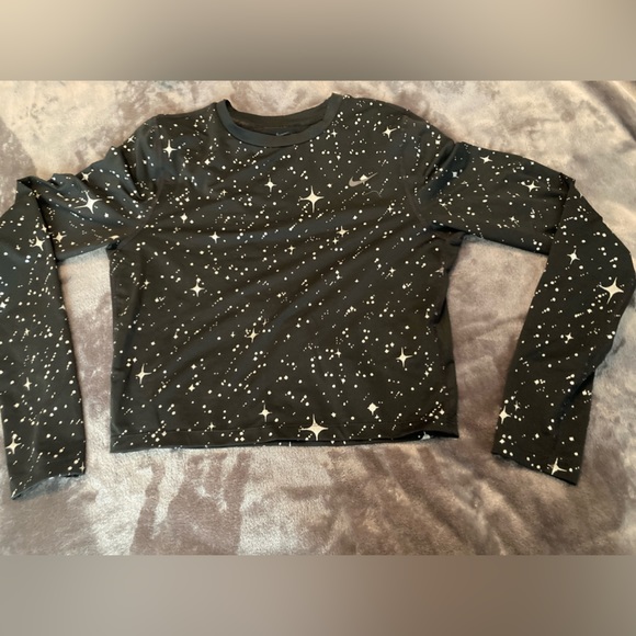 Nike Pro Starry Night Longsleeve Black - Size Medium✨ - Picture 2 of 3
